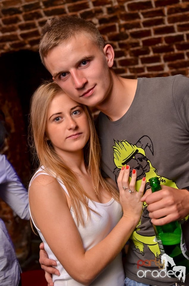 Joi e Beer Night în Club Escape, Escape