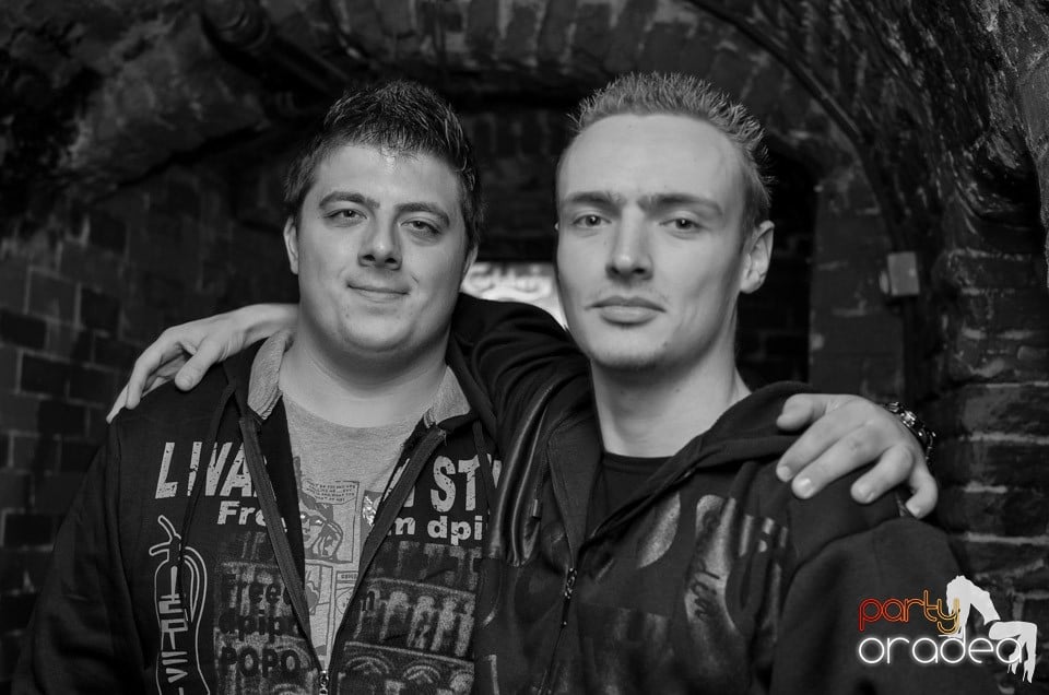 Joi e Beer Night în Club Escape,