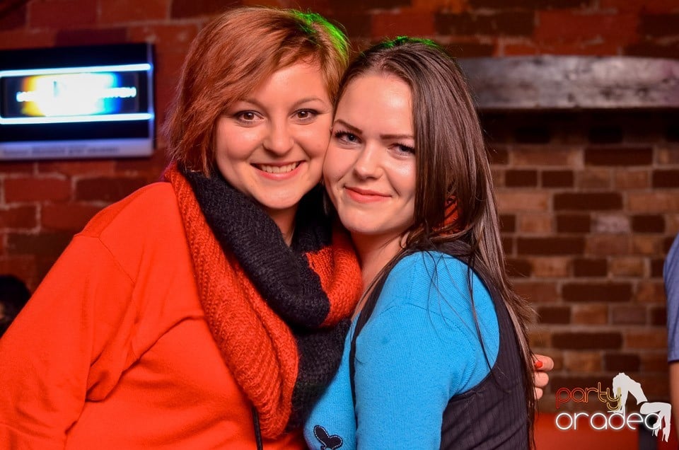 Joi e Beer Night în Escape Club, 