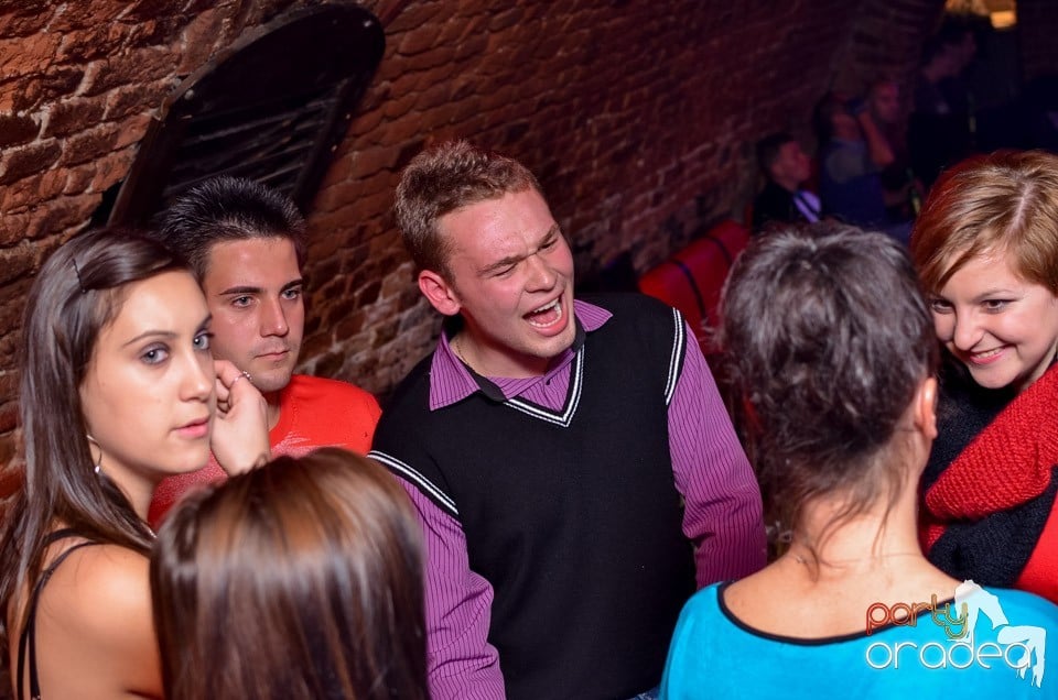 Joi e Beer Night în Escape Club, 