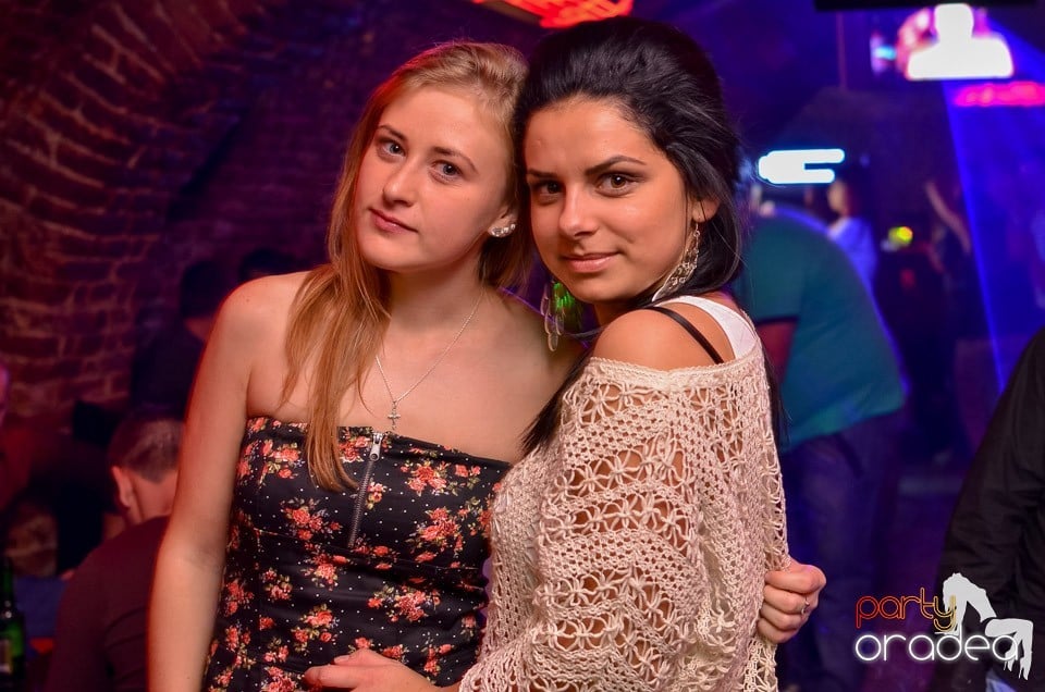 Joi e Beer Night în Escape Club, 