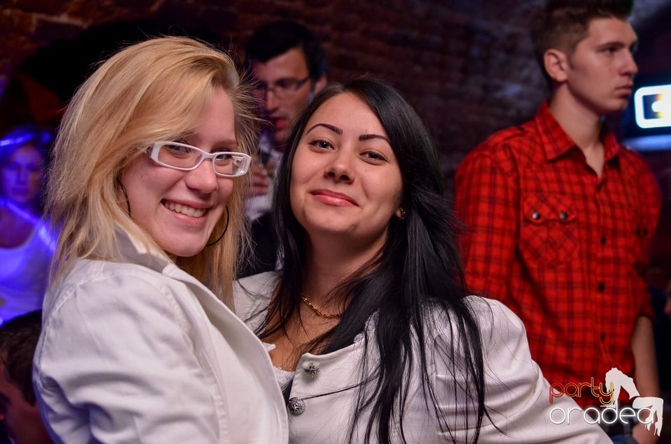 Joi e Beer Night în Escape Club, 