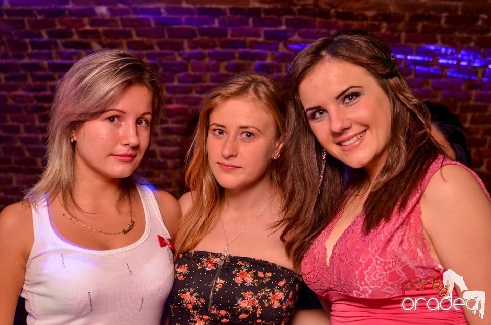 Joi e Beer Night în Escape Club, 