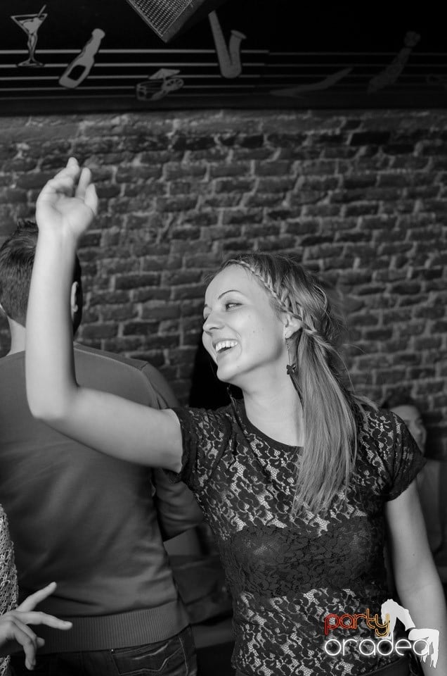 Joi e Beer Night în Escape Club, 