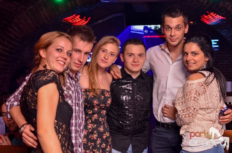 Joi e Beer Night în Escape Club, 