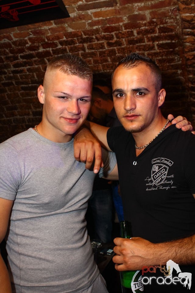 Joi e distracţie în Escape, 