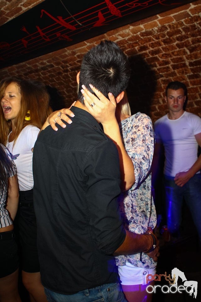 Joi e distracţie în Escape, 