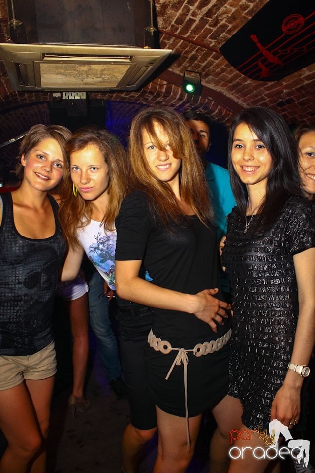 Joi e distracţie în Escape, 