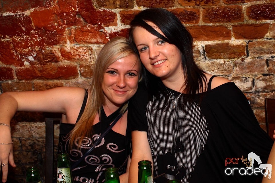 Joi e distracţie în Escape, 