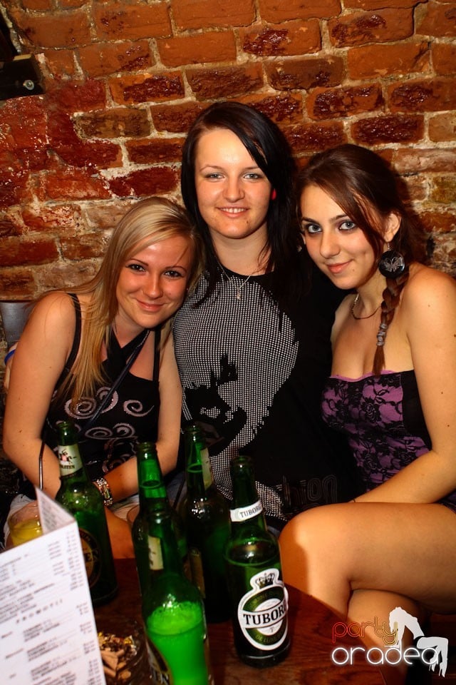 Joi e distracţie în Escape, 