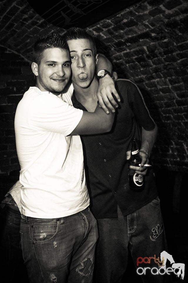 Joi e distracţie în Escape, 