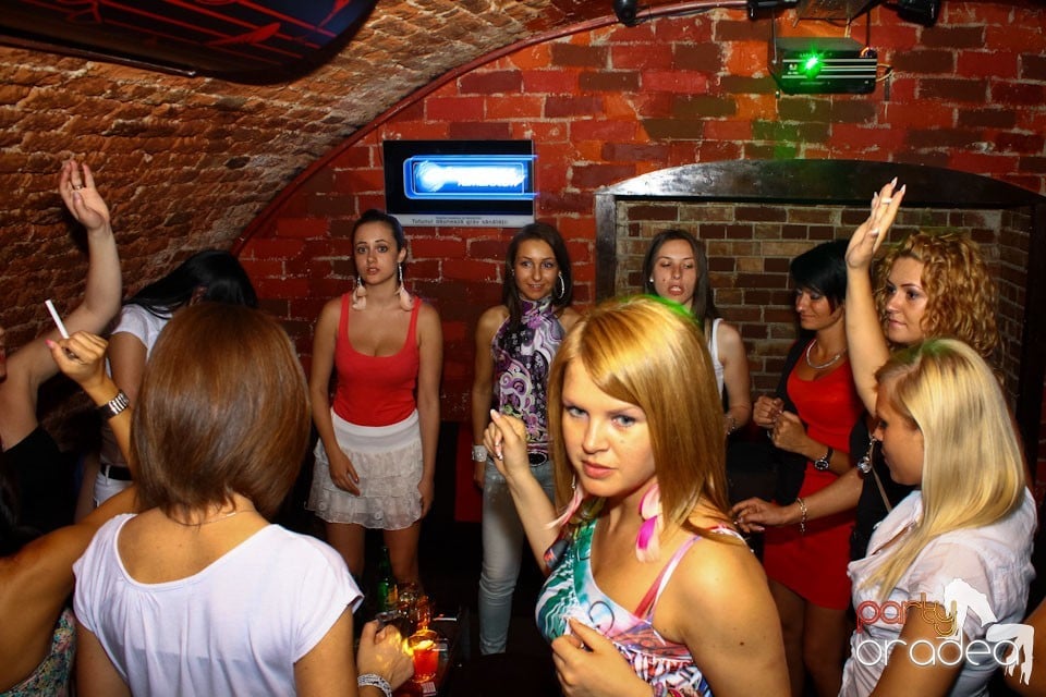 Joi e distracţie în Escape, 