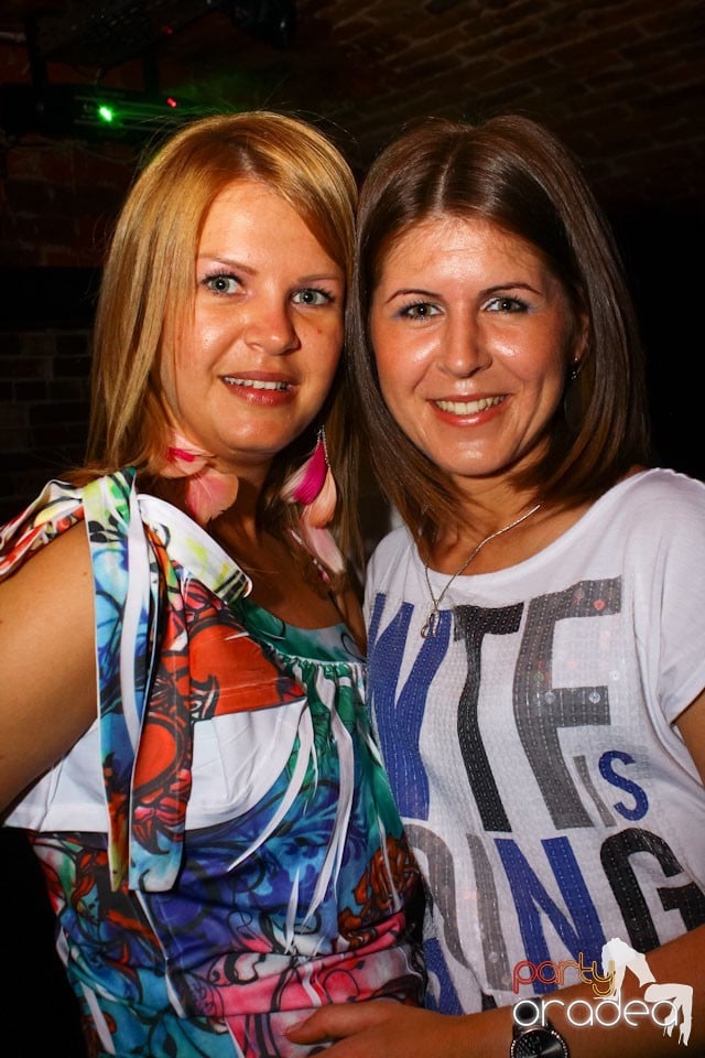 Joi e distracţie în Escape, 