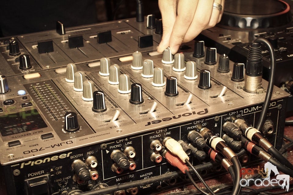 Joi e distracţie în Escape, 