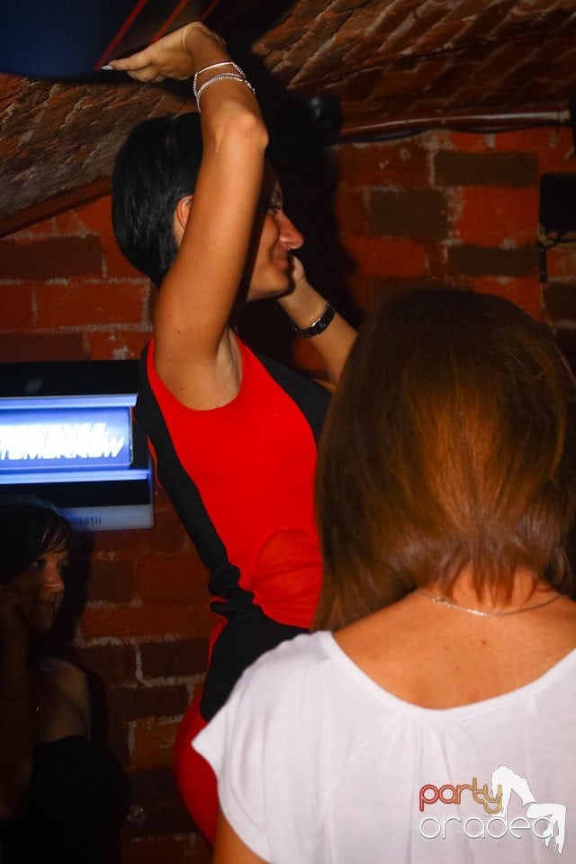 Joi e distracţie în Escape, 