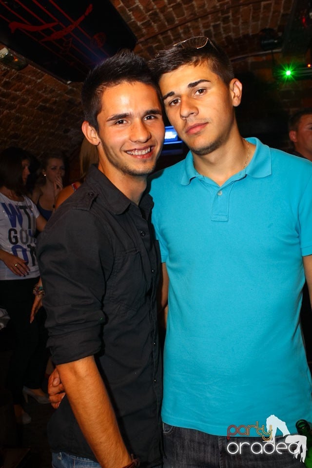 Joi e distracţie în Escape, 