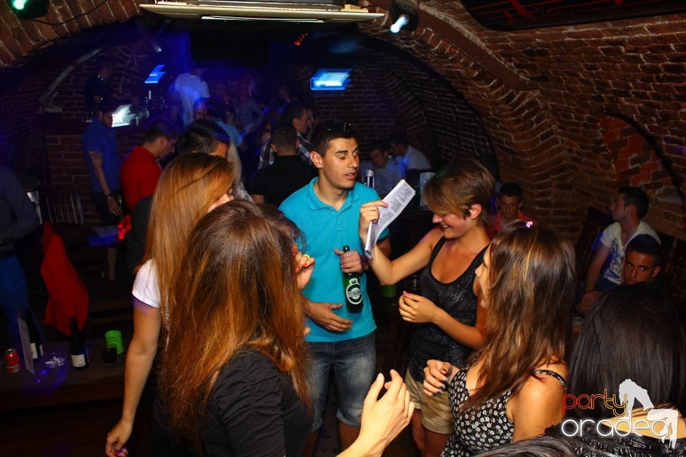 Joi e distracţie în Escape, 