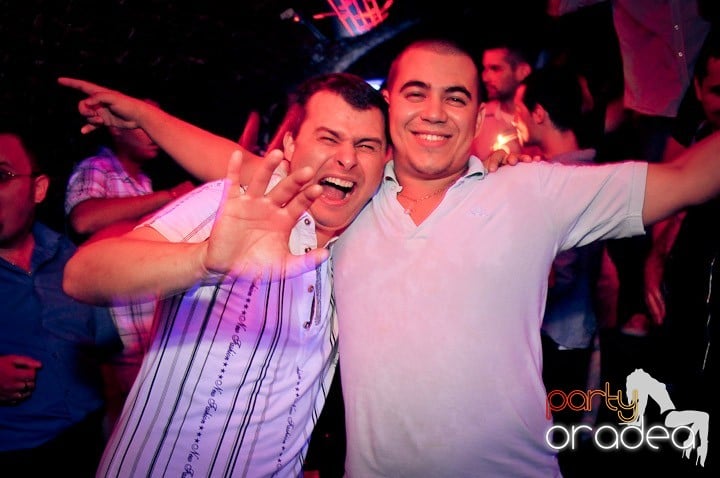 Joi petrece toată lumea în Esacpe!, 