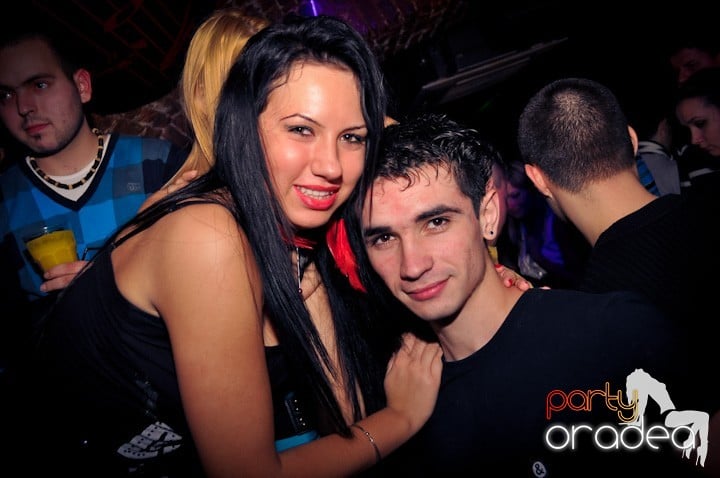 Joi seara e distracţie în Escape, 