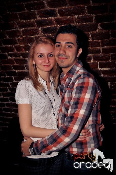 Joi seara e distracţie în Escape, 