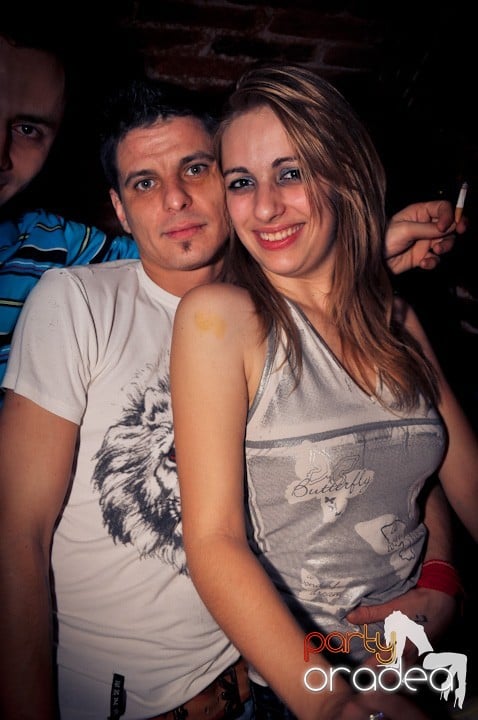 Joi seara e distracţie în Escape, 