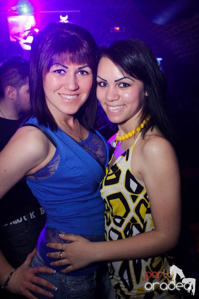 Joi seara e Holsten Party în Escape, 