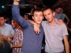 Joi seara în Club Escape