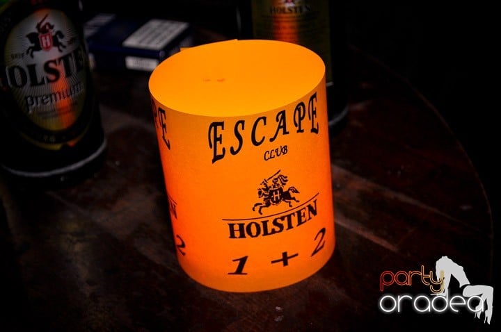 Joi seara în Escape, 