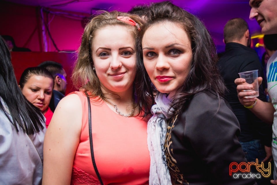 Jolly & Suzy, Royal Party House