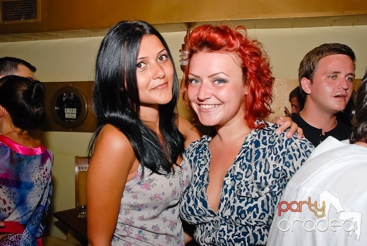 Kamikaze party la Yellow submarine, 