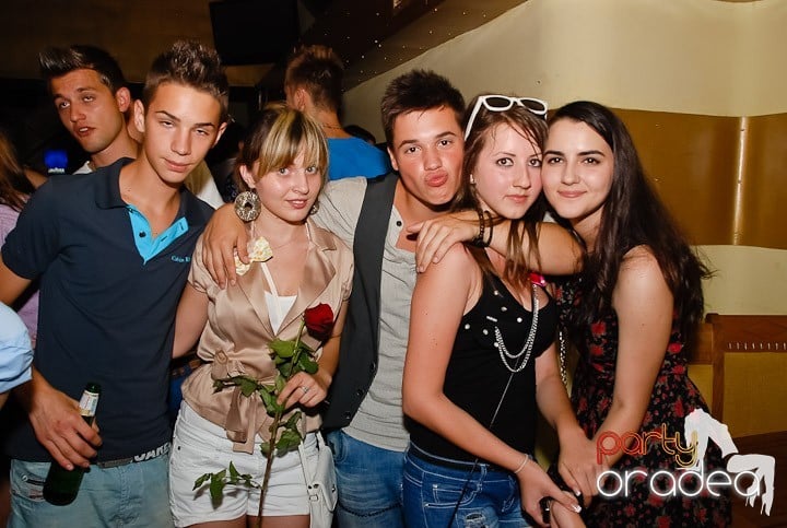 Kamikaze party la Yellow submarine, 