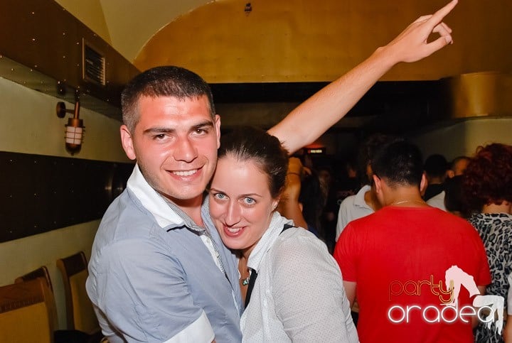 Kamikaze party la Yellow submarine, 