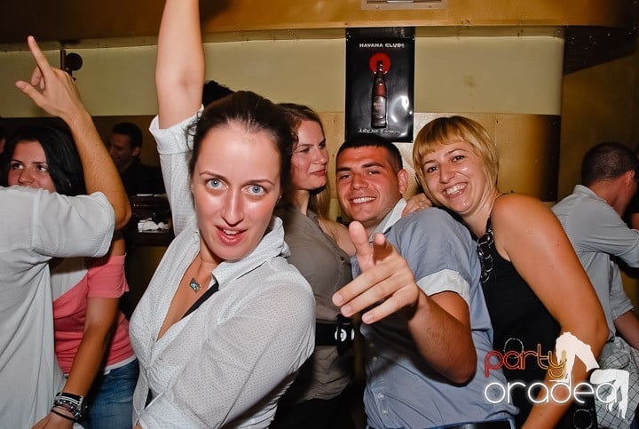 Kamikaze party la Yellow submarine, 