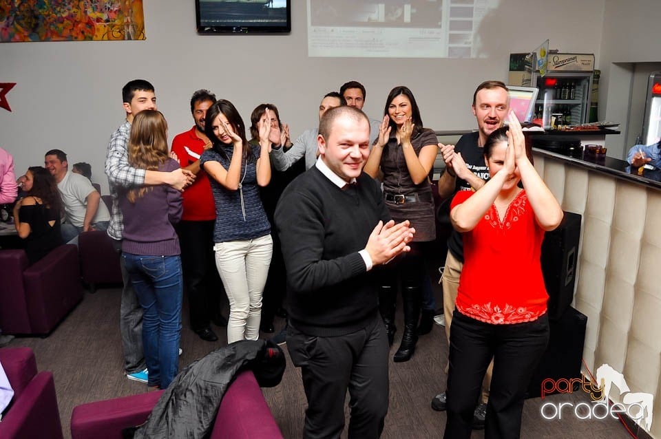 Karaoke în Blondy's Art Café, 