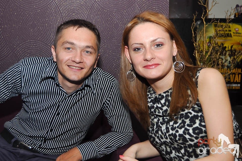 Karaoke în Blondy's Art Café, 