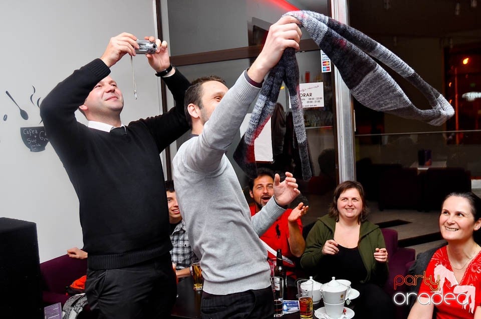 Karaoke în Blondy's Art Café, 