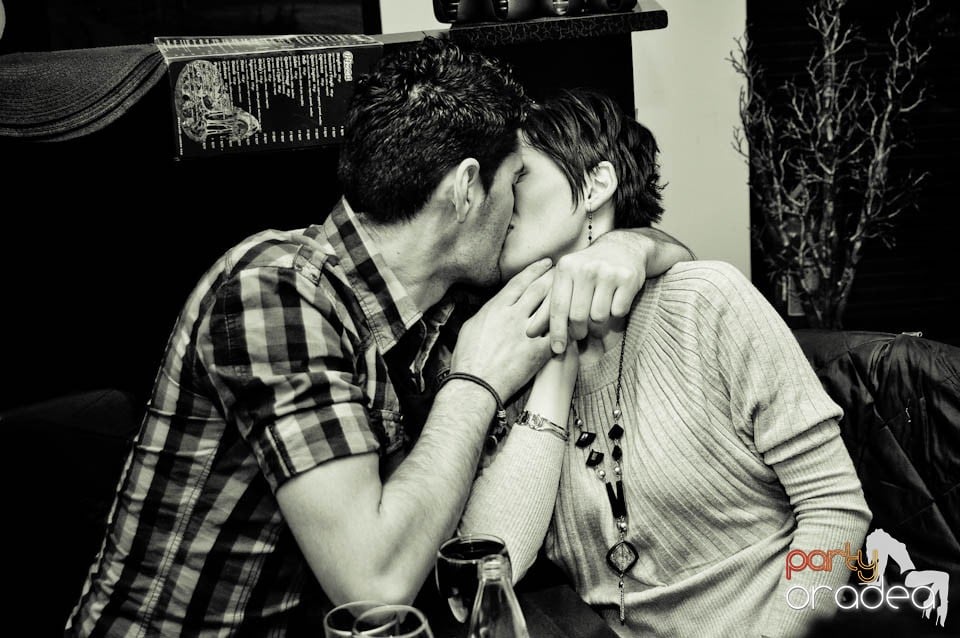 Karaoke în Blondy's Art Café, 