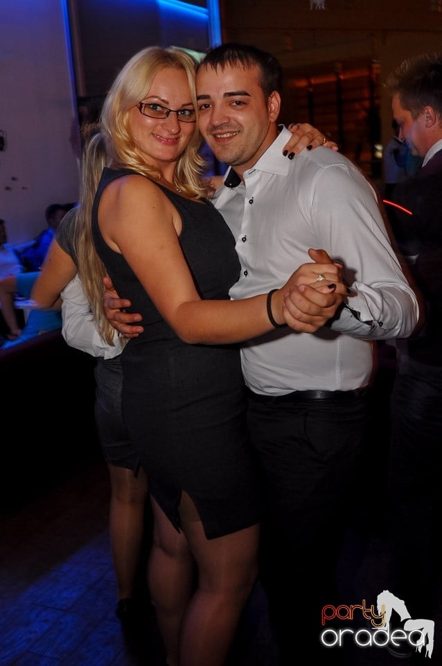 Karaoke în Blondy's Art Café, 