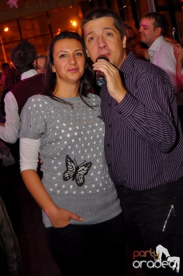 Karaoke în Blondy's Art Café, 