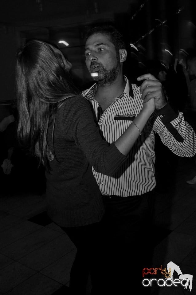 Karaoke în Blondy's Art Café, 