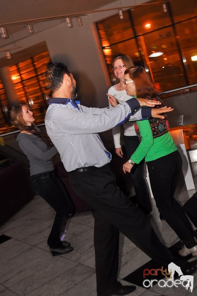 Karaoke în Blondy's Art Café, 