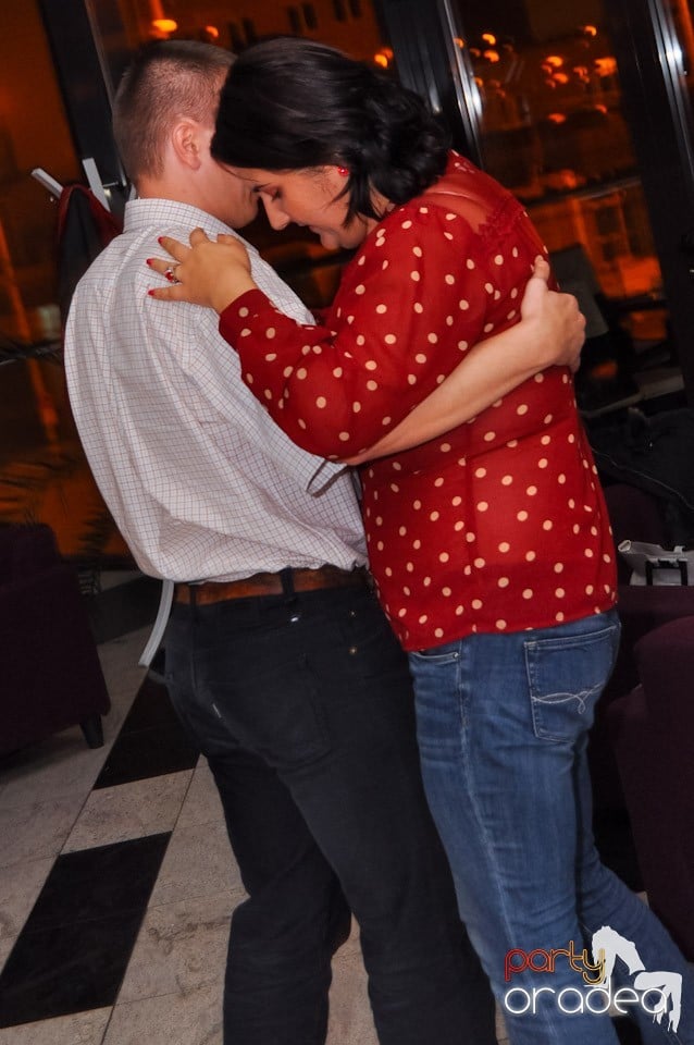 Karaoke în Blondy's Art Café, 