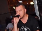 Karaoke în Blondy's Art Café