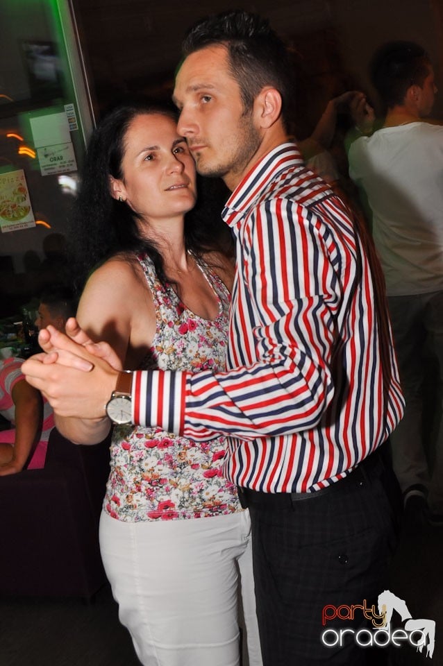 Karaoke în Blondy's, 