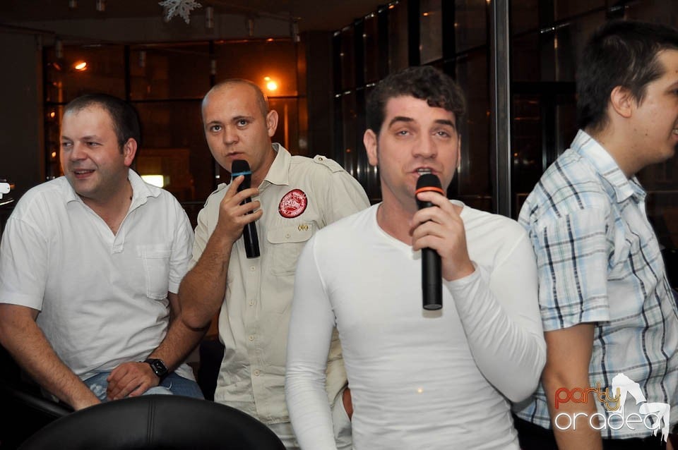 Karaoke în Blondy's, 