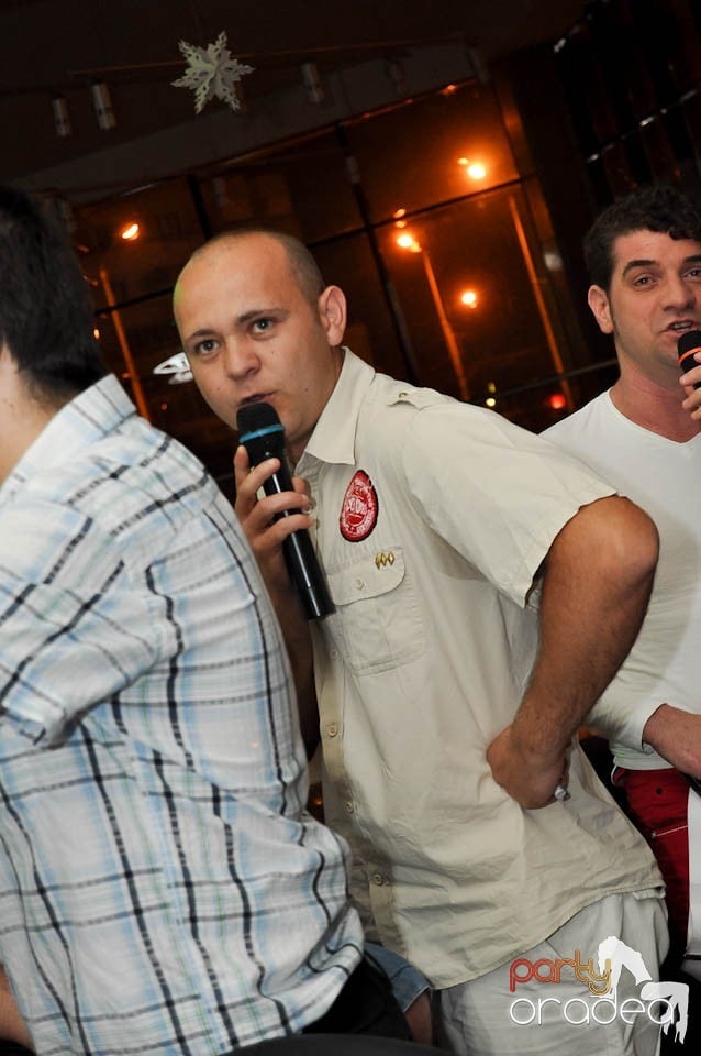 Karaoke în Blondy's, 