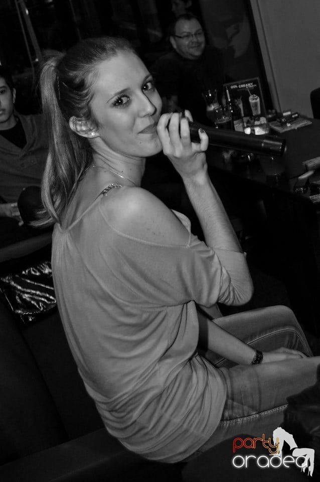 Karaoke în Blondy's, 