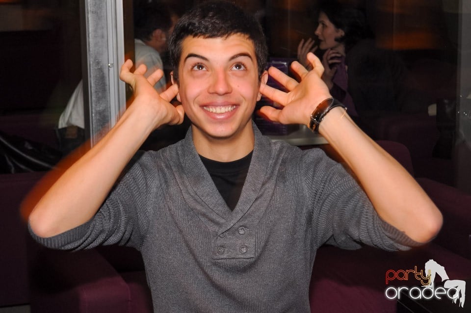 Karaoke în Blondy's, 