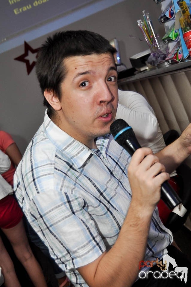 Karaoke în Blondy's, 