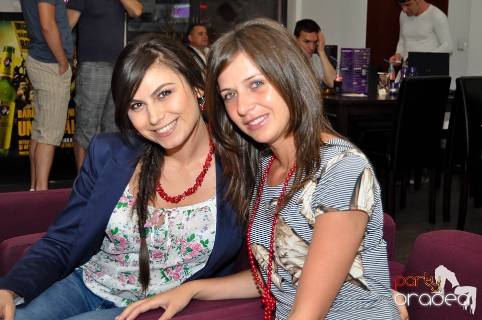 Karaoke în Blondy's, 